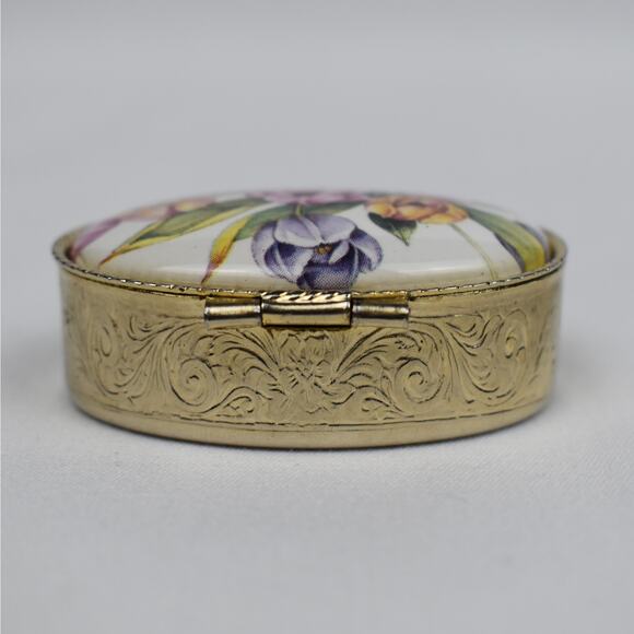 Vintage mini Italian gold tone oval pill box porcelain floral lid Made in Italy - Picture 5 of 9